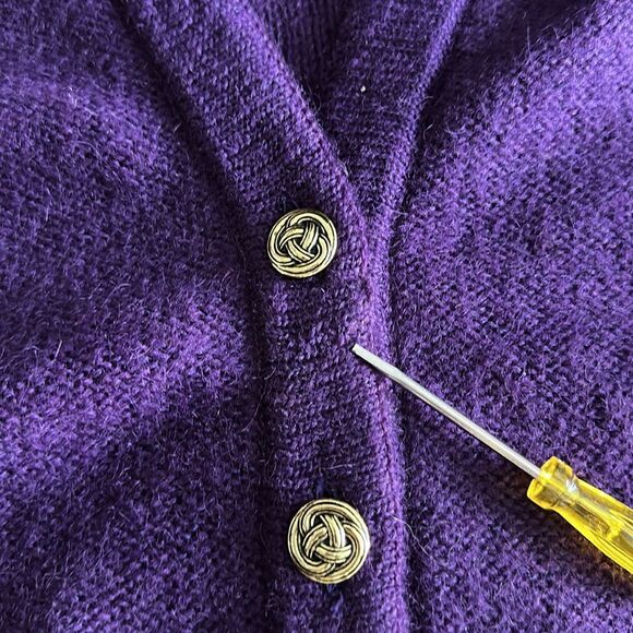 VTG 1980s Geiger Austria Purple Wool Cardigan Sweater Women’s 38 Gold Buttons - Picture 10 of 13